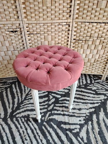 Stuart jones pink dressing