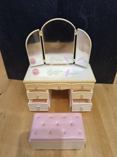 Sindy vintage dressing table - sindy,
